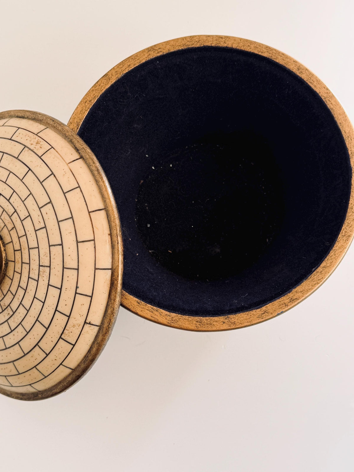 Vintage Round Bone Inlay Box, Geometric Lidded Decorative Box with Brass Tone Trim