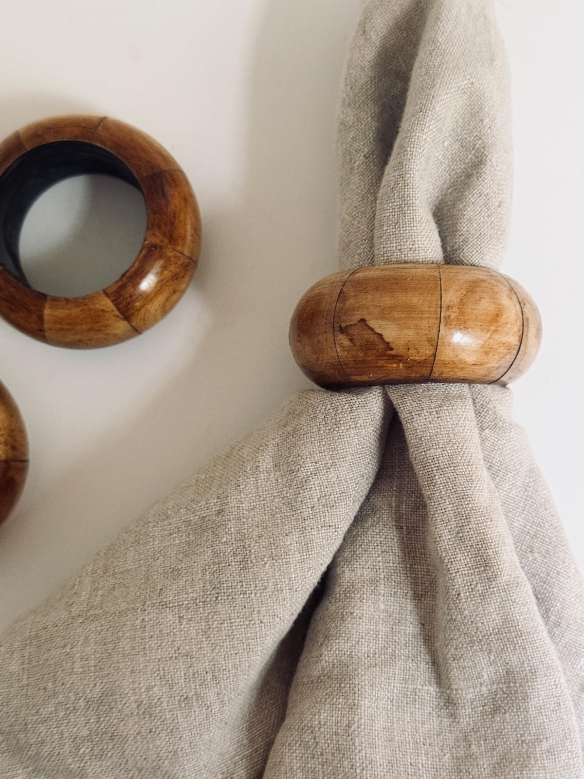 Set of 8 Wood Napkin Rings