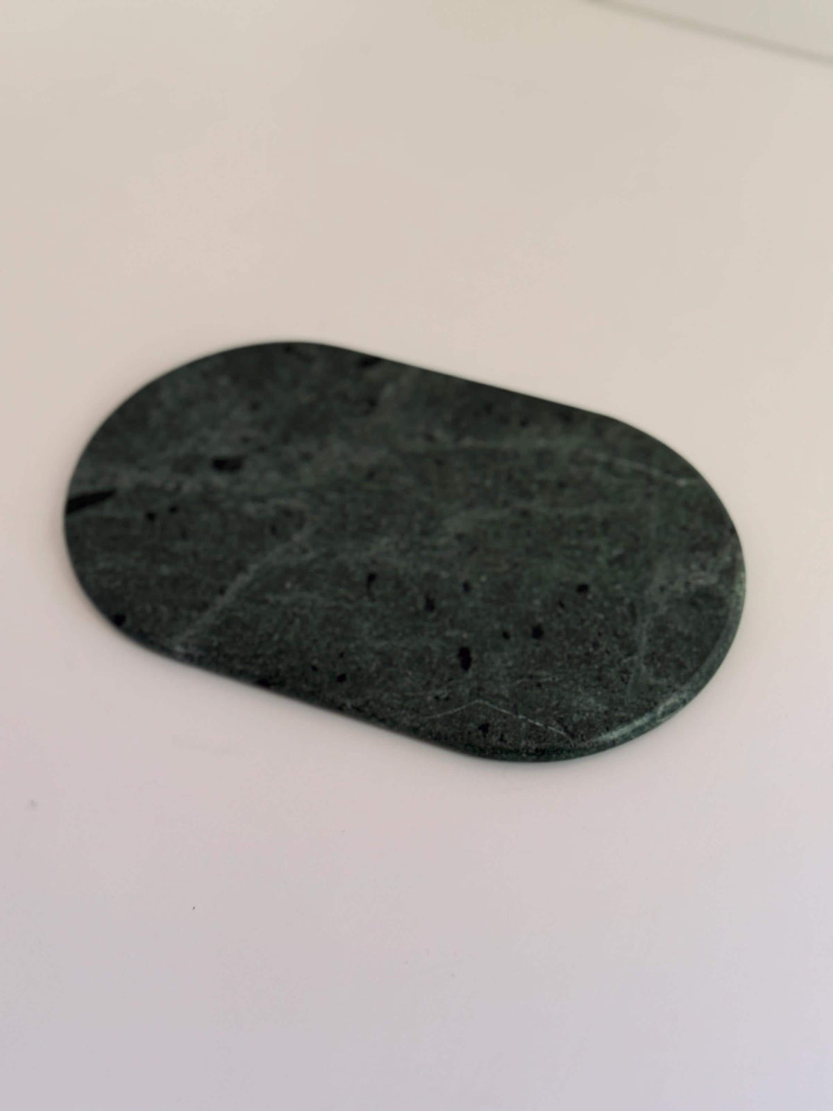 Vintage Green Marble Catchall Tray, Organic Kidney Shaped Stone Dish (7-3/4" x 4-3/4")