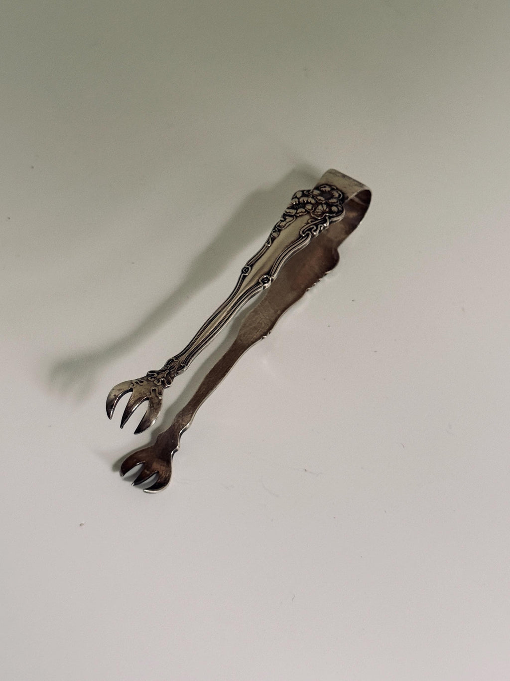 Vintage Wm. A. Rogers Silverplate Sugar Tongs, Ornate Floral Claw Tongs, Antique Style Serveware