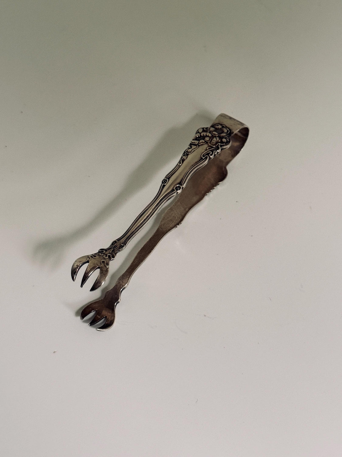Vintage Wm. A. Rogers Silverplate Sugar Tongs, Ornate Floral Claw Tongs, Antique Style Serveware