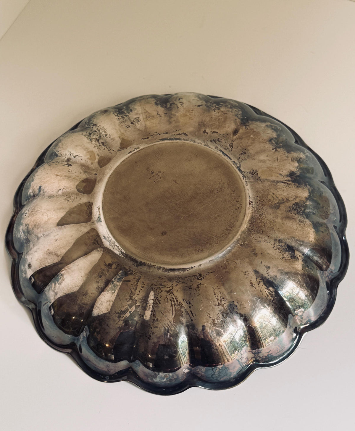 Vintage Reed & Barton Silverplate Bowl No. 109, Scalloped Fluted Serving Bowl, Aged Silver Serveware