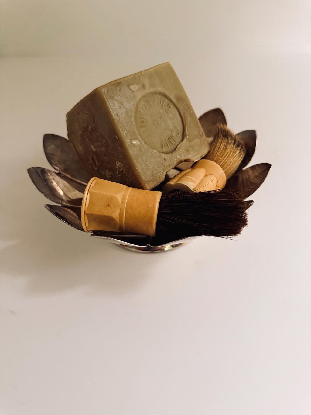 Vintage Shaving Brush, Carved Hand Handle, Antique Style Barber Brush, Gentleman’s Vanity Decor