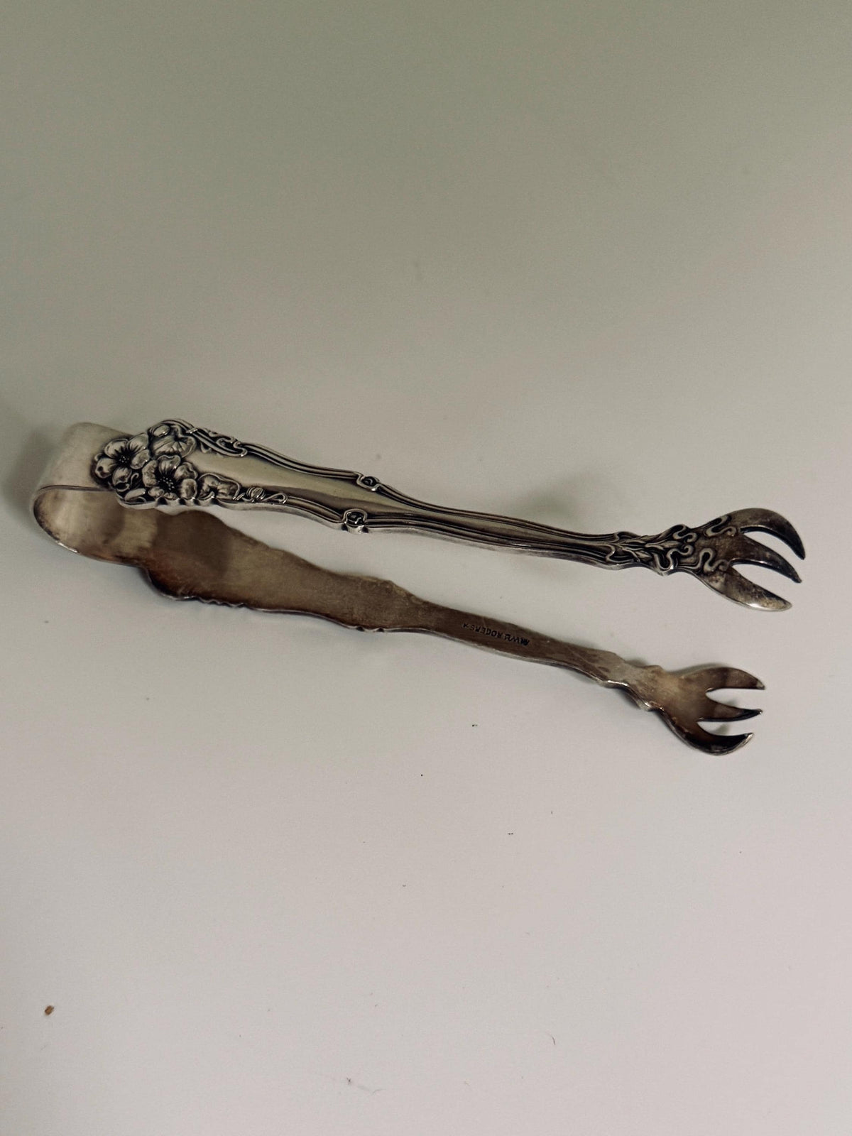 Vintage Wm. A. Rogers Silverplate Sugar Tongs, Ornate Floral Claw Tongs, Antique Style Serveware